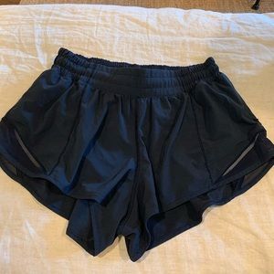 Lululemon Hotty Hot Short 4”
